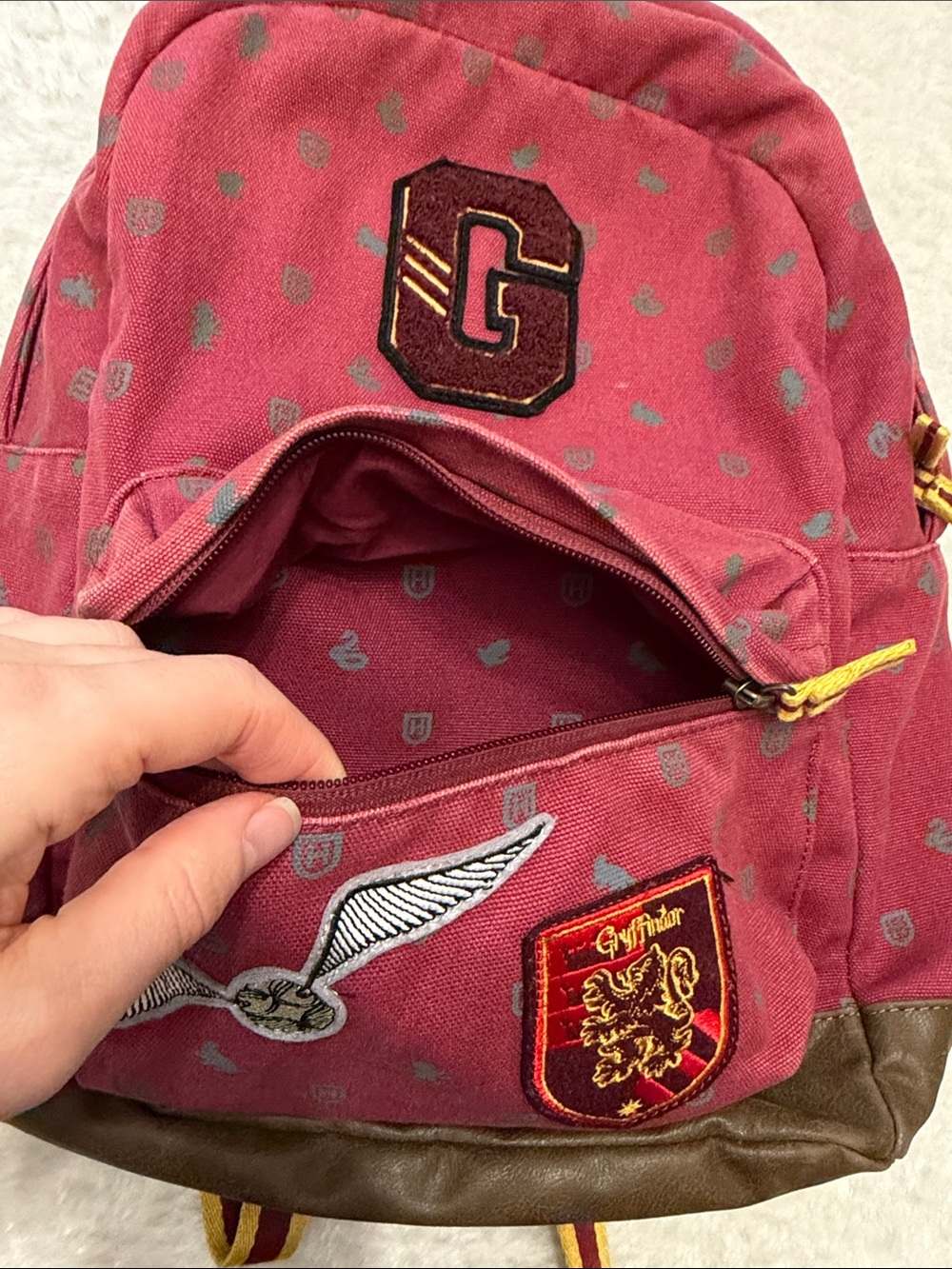 HARRY POTTER GRYFFINDOR Backpack - Picture 12 of 13